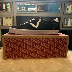 Vans Classic Black and White Low-Tops